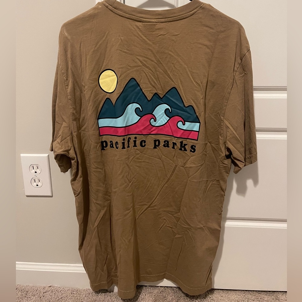 H&M graphic tee